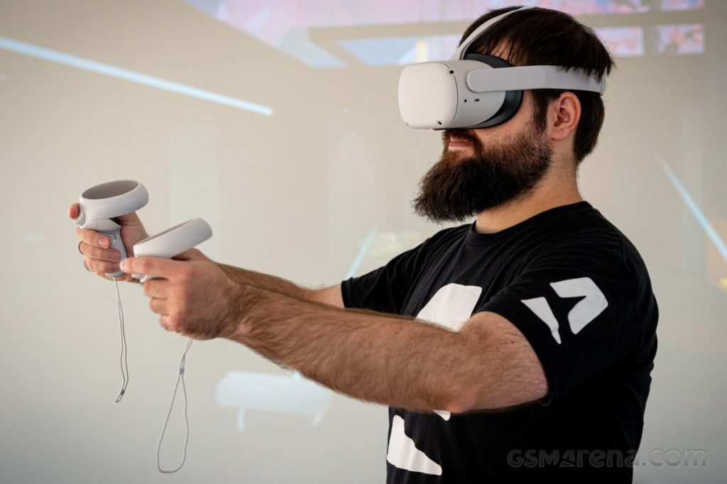 فیس‌بوک از افزودن قابلیت‌های جدید به هدست واقعیت مجازی Oculus Quest خبر داد