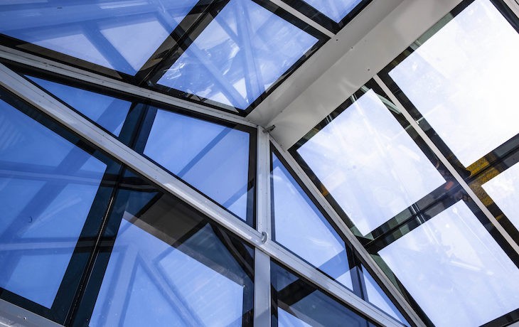 پنل‌های خورشیدی شفاف می‌توانند در آینده جایگزین پنجره‌ها شوند