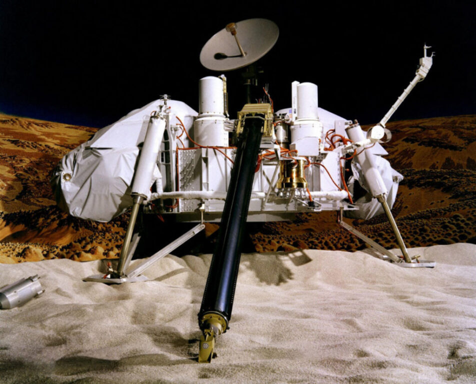 آیا فرودگرهای وایکینگ ناسا زندگی مریخی را در سال 1976 از بین برده‌اند؟