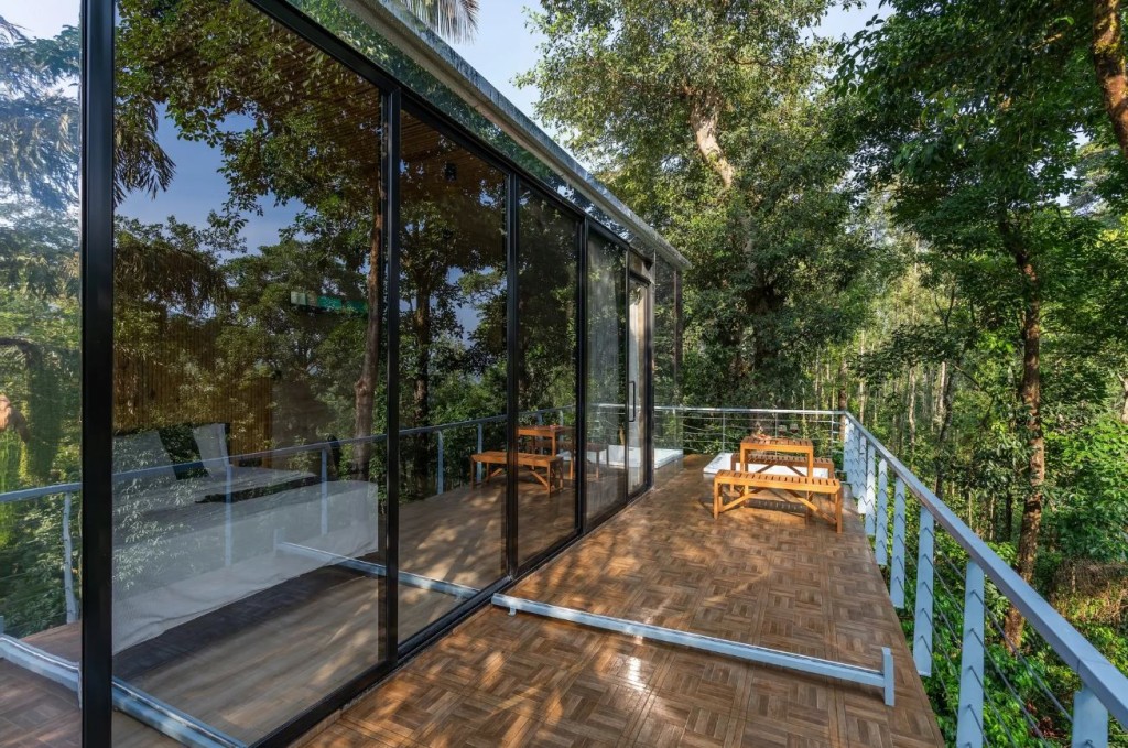 آشنایی با رفلکشنز؛ خانه‌ای برای خوابیدن در زیر نور ستارگان!