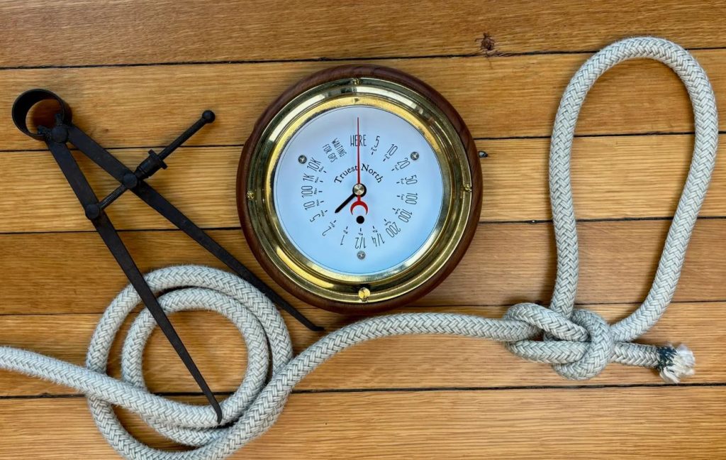 چرا به سمت شمال؟ قطبنمای جدید به سمت مکان دلخواه شما اشاره میکند!