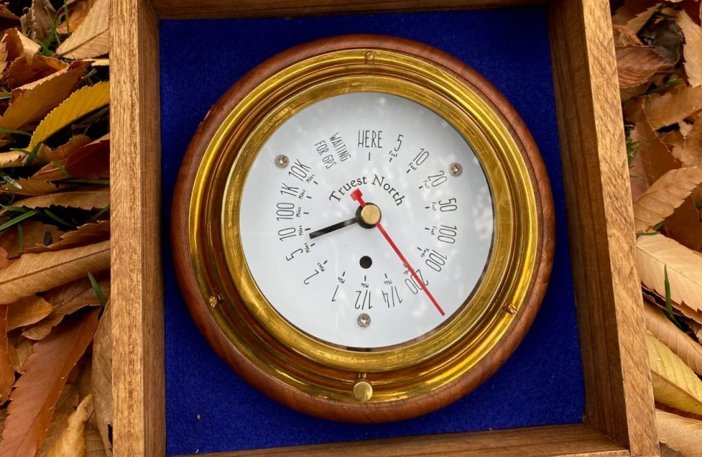 چرا به سمت شمال؟ قطبنمای جدید به سمت مکان دلخواه شما اشاره میکند!