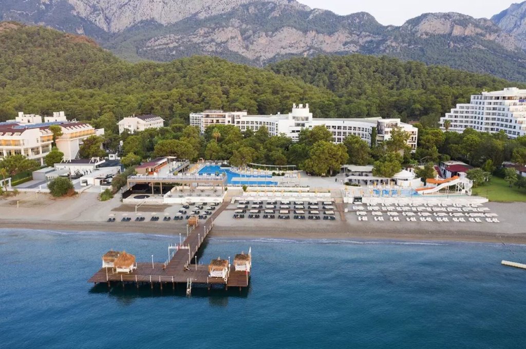 امکانات و خدمات هتل پر لا مر آنتالیا