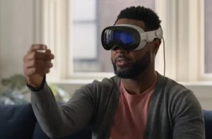 اپل بر روی ویژگی ژستهای حرکتی سفارشی برای هدست های بعدی خود کار میکند