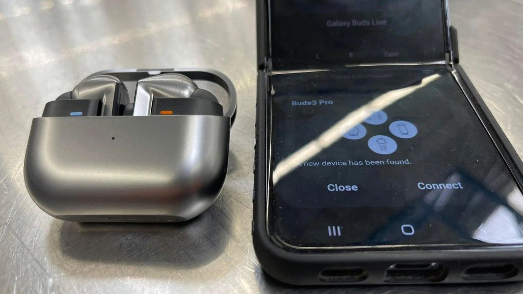 گلکسی بادز 3 پرو با طراحی جدید، تجربه شنیداری بهبودیافته‌ای را ارائه می‌دهد