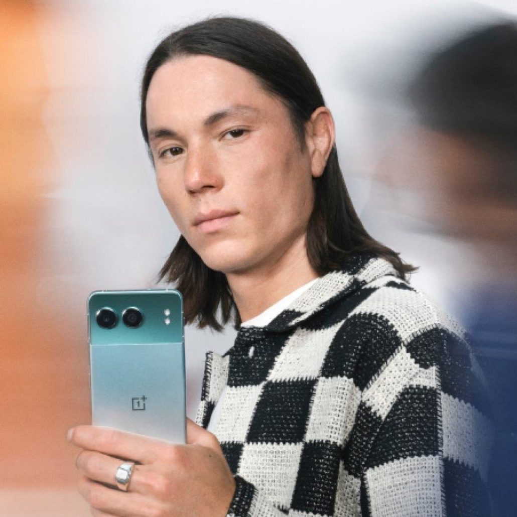 وان پلاس نورد 4 با بدنه تمام فلزی و طراحی جذاب رونمایی شد