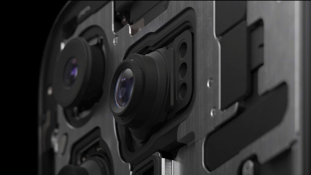 آیفون 16 پرو احتمالاً با لنز پریسکوپ ارتقاءیافته خود با پرچمداران رقابت می‌کند!