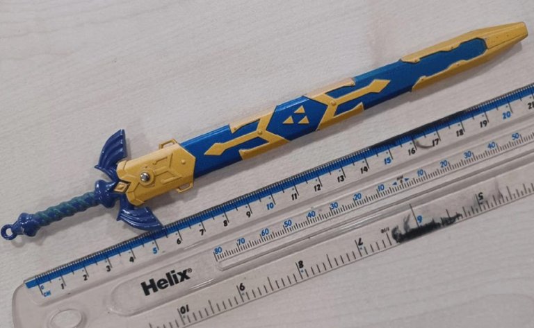 مرد بریتانیایی به دلیل حمل شمشیر ۱۵ سانتی‌متری زلدا به چهار ماه زندان محکوم شد!