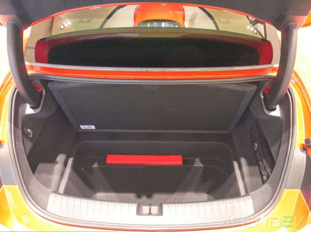 اولین سواری و نمای داخلی خودروی شیائومی SU7 Max!