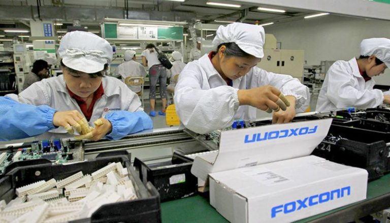 فاکسکان 50 هزار نیروی کار جدید را برای خط تولید آیفون 16 استخدام کرد!