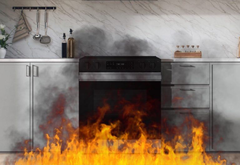 سامسونگ بیش از 1 میلیون اجاق برقی را در آمریکا به دلیل خطر آتشسوزی فراخوانی کرد!