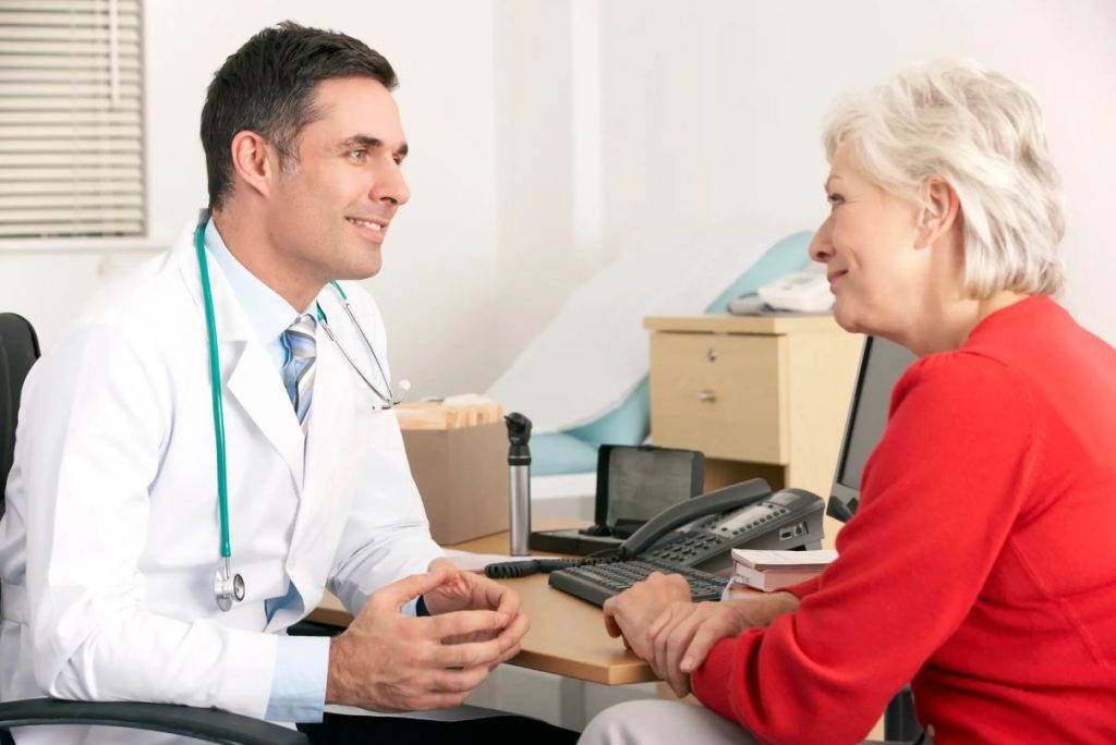 ChatGPT در تشخیص پزشکی به اندازه «دکتر گوگل» (نا)درست عمل میکند!