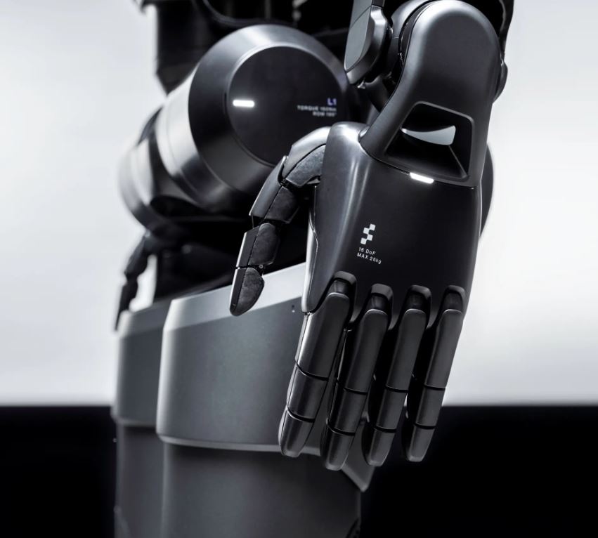 شرکت Figure ربات انسان‌نمای جدید خود F.02 را از ابتدا بازسازی می‌کند!