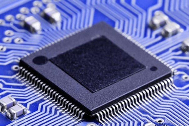 میکروکنترلرهای PIC، Atmega و STM