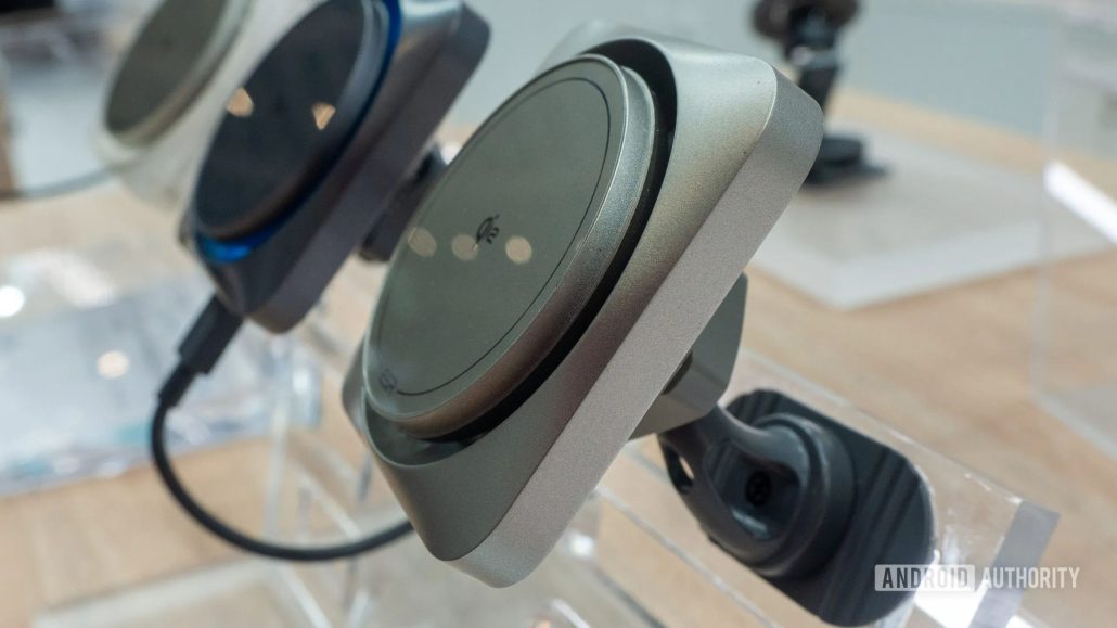 برند ESR از دو شارژر بی‌سیم Qi2 جدید مجهز به فن خنک‌کننده در نمایشگاه IFA 2024 رونمایی کرد