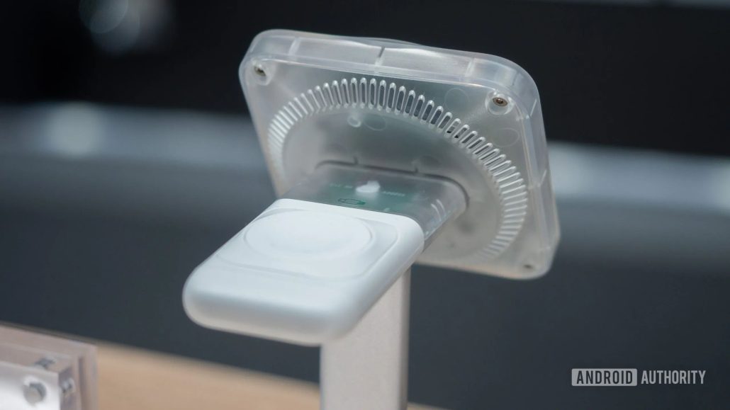 برند ESR از دو شارژر بی‌سیم Qi2 جدید مجهز به فن خنک‌کننده در نمایشگاه IFA 2024 رونمایی کرد