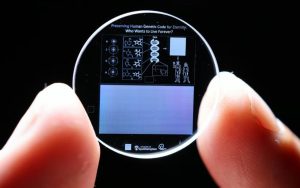 کریستال 5 بعدی «جاودانگی»، 360 ترابایت داده را برای میلیاردها سال ذخیره میکند!