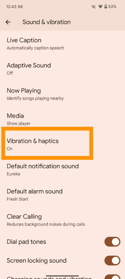 چگونه لرزش تطبیقی اندروید 15 را فعال کنیم؟