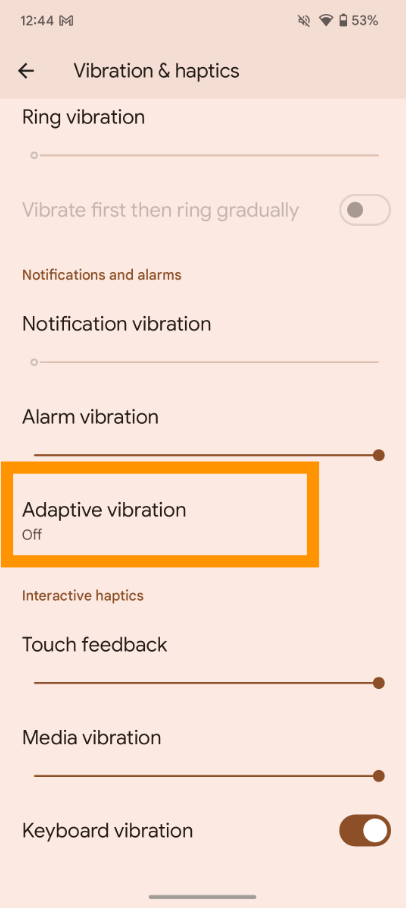 چگونه لرزش تطبیقی اندروید 15 را فعال کنیم؟