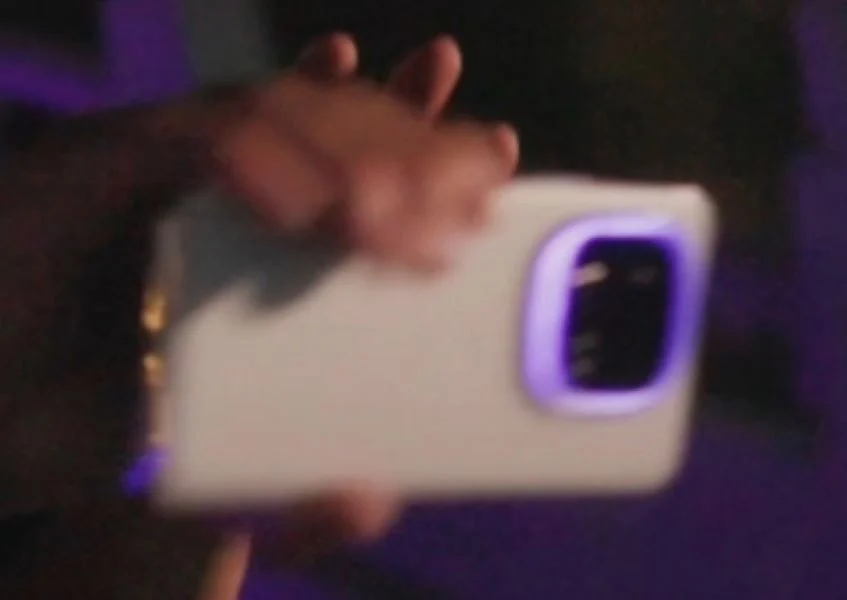 اولین تصویر از قاب پشتی iQOO 13 رینگ لایت Halo آن را به نمایش گذاشت!