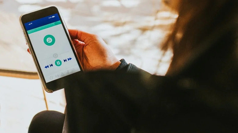 چگونه صدای گوشی اندرویدی را بیش از ۱۰۰ درصد افزایش دهیم؟