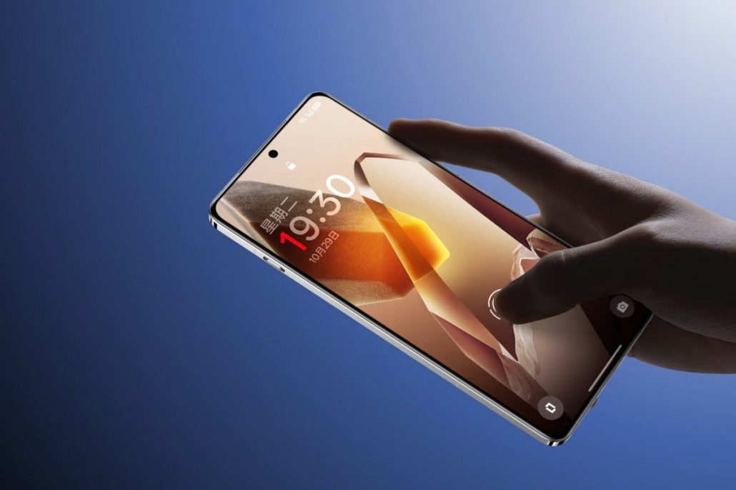 وان پلاس 13 با تراشه اسنپدراگون 8 الیت و نمایشگر پرچمدار BOE معرفی شد