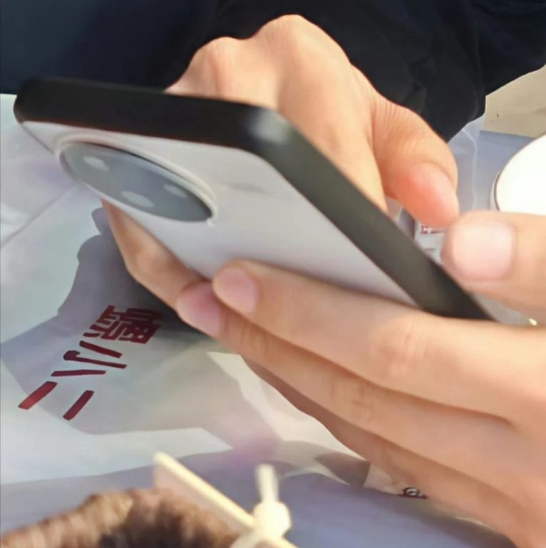 نخستین تصویر زنده از سری ردمی K80 به بیرون درز کرد!