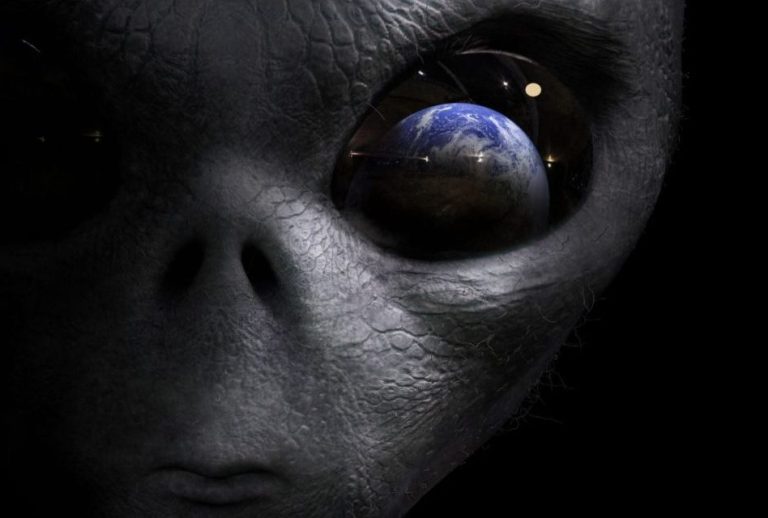 نظریهی جسورانه دانشمندان؛ آیا بیگانگان در جهانهای موازی پنهان شدهاند؟