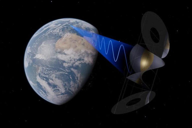 انتقال انرژی خورشیدی از فضا به ایسلند تا سال ۲۰۳۰!
