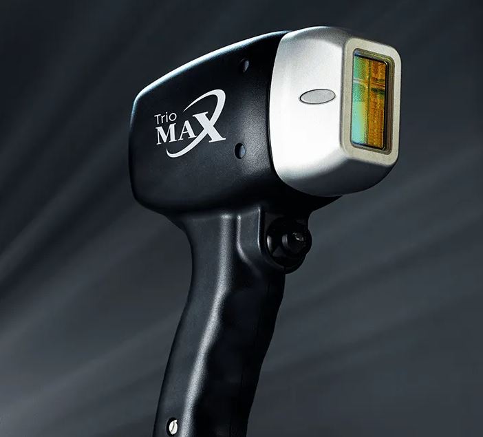 توان خروجی دستگاه لیزر تیتانیوم