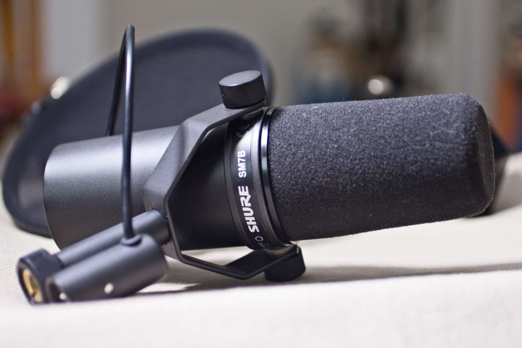 عکس میکروفون Shure SM7B