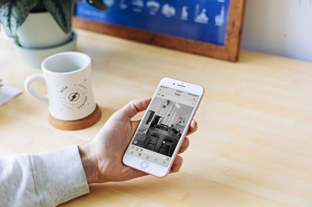 آموزش رفع مشکل سیاه و سفید شدن صفحه گوشی در اندروید و iOS!