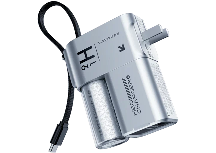 پاور بانک رد مجیک گو 5000 میلی‌آمپر ساعتی با ظاهری منحصربه‌فرد معرفی شد