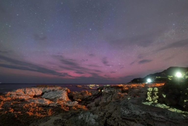 شفقهای مرموز آبی و صورتی بر فراز ژاپن؛ چالشی برای دانشمندان!