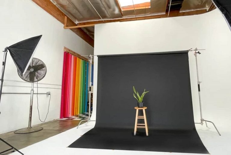 فون عکاسی چیست و آیا برای تولید محتوا به آن نیاز دارید؟