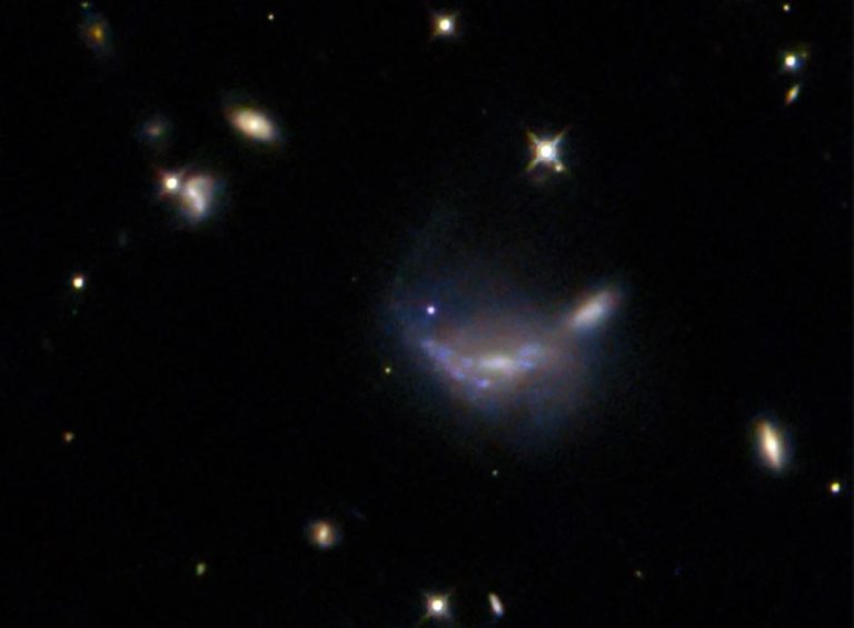 تصویر هابل از یکن ابرنواختر دوردست؛ پنجرهای به سوی جهان در حال انبساط!