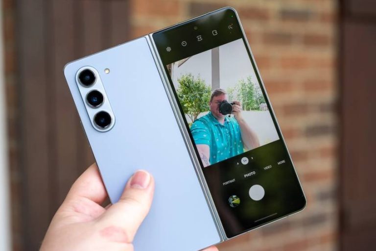 آموزش سلفی گرفتن با ژست‌ها و فرمان‌های صوتی در گوشی‌های سامسونگ!