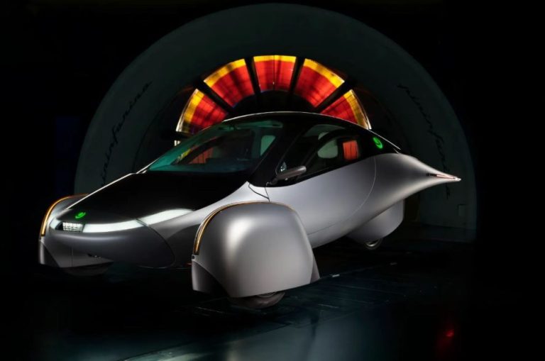 خودروی خورشیدی Aptera با طراحی پیشرفته برای تولید، در CES 2025 رونمایی شد!