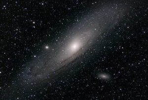 شما از کربنی ساخته شدهاید که زمانی در یک هاله در خارج از کهکشان ما پرسه میزد!