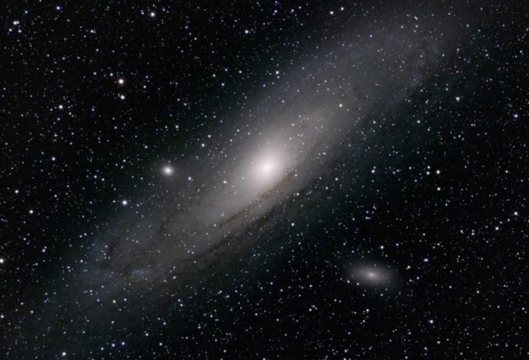 شما از کربنی ساخته شدهاید که زمانی در یک هاله در خارج از کهکشان ما پرسه میزد!