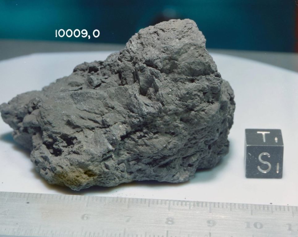 پنج حقیقت شگفت‌انگیز درباره ماه!