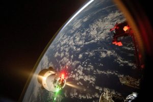 فضانوردان ناسا رازهای زندگی در فضا را قبل از پیادهرویهای فضایی مهم کشف میکنند!