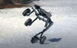 این سگ رباتیک چرخدار، در برف پارکور و حرکات نمایشی انجام می‌دهد! [تماشا کنید]
