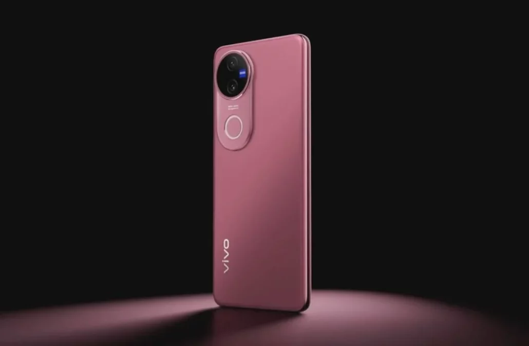 نسخه آبی ویوو V50 قبل از رونمایی در تصاویر زنده رویت شد!