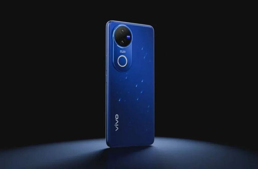 نسخه آبی ویوو V50 قبل از رونمایی در تصاویر زنده رویت شد!