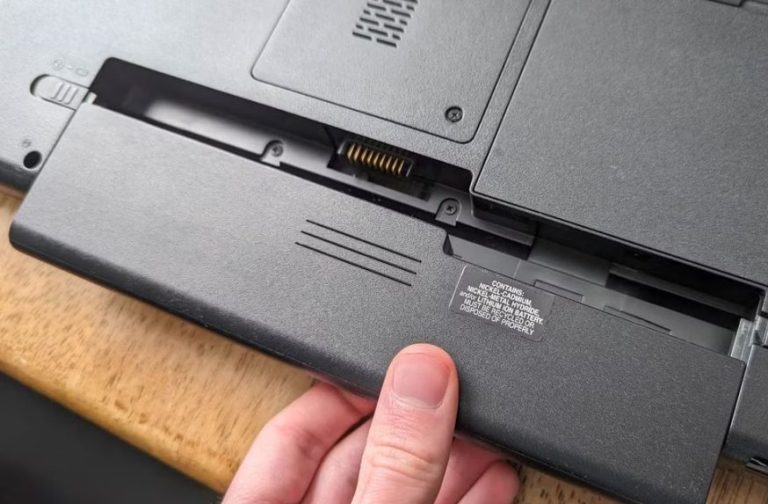 تورم باتری؛ علل، پیشگیری و راهکارها!