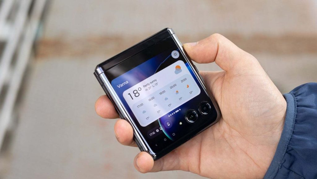 اندروید 15 را فعلاً روی گوشی موتورولا نصب نکنید!