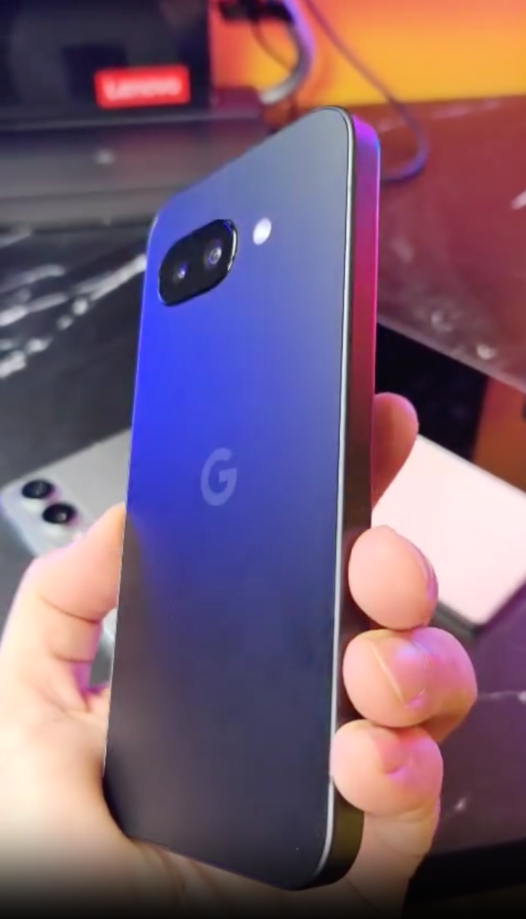 تصاویر زنده پیکسل 9a گوگل به بیرون دزر کرد