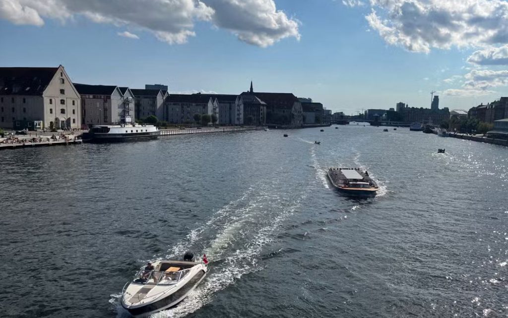 با این ترفندها، عکسهای زیباتری با گوشی خود بگیرید!