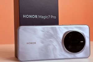 آنر ممکن است در حال کار بر روی دستگاهی باریک مشابه گلکسی S25 اج باشد!